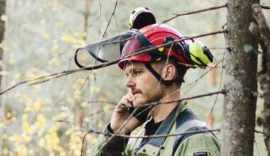 (+) Jobber 16 timer om dagen: – Rekker ikke å se barna - varden.no