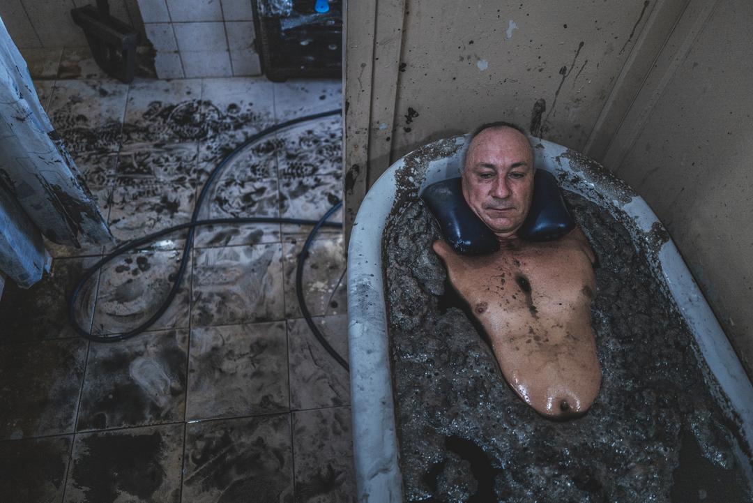 Hit kommer de for å skylle vekk marerittene