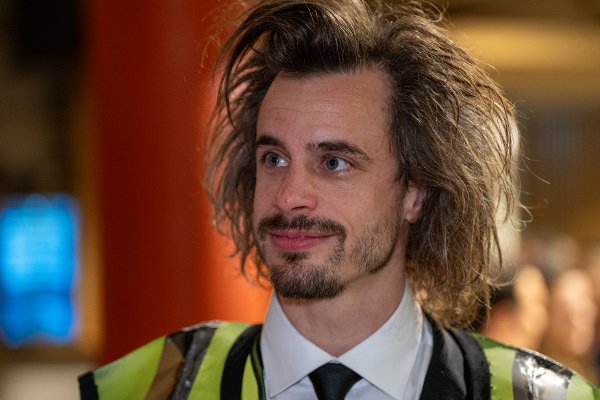 Viggo Venn (34), klovn, under «Forræder»-førpremiere på Vika kino Det er vanskelig for den profesjonelle klovnen å holde maska.