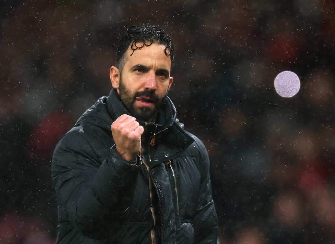 Manchester United har brukt over 700 millioner kroner på å sparke managere etter Sir Alex Ferguson