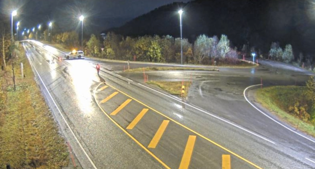 To biler i alvorlig trafikkulykke i Troms