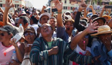 Hevder militæret har tatt makten på Madagaskar