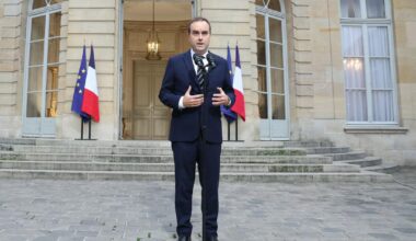 Sébastien Lecornu utnevnt til fransk statsminister igjen