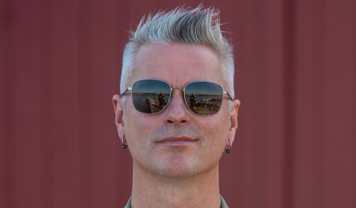 Kaizers-Janove skal på foredragsturné om musikkarrieren: – Mange vil kjenne seg igjen