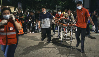 Minst 69 døde i jordskjelv - Dagbladet