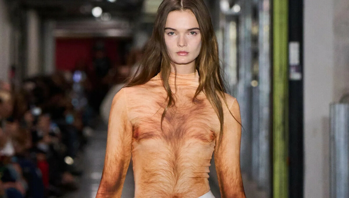 Jean Paul Gaultier sjokkerer med vågale nakenmodeller under Paris Fashion Week