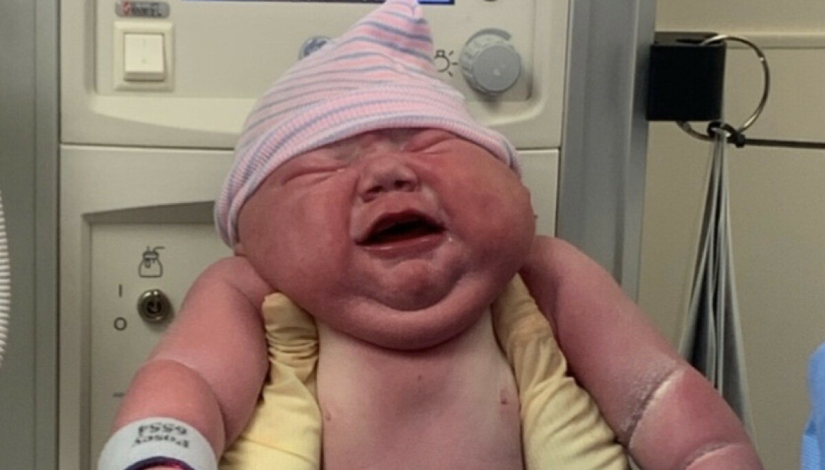 Mor i USA føder rekordstor baby på 5,8 kilo