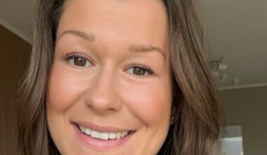 Therese var alene med babyen da hjertet begynte å rase og armene ble helt stive