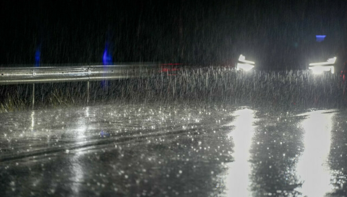 Her skal det bøtte ned