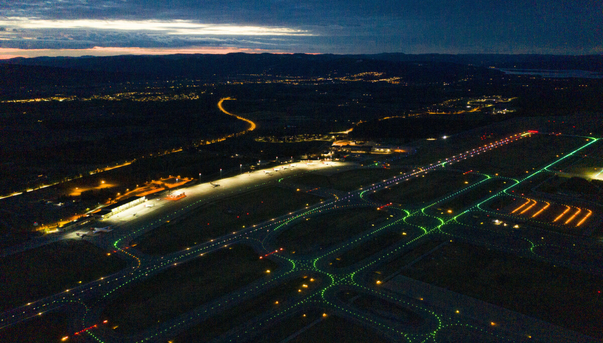 Avinor bekrefter at dronesystem var nede - Dagbladet