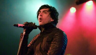 Tidligere Lostprophets-vokalist Ian Watkins overfalt og drept i fengsel