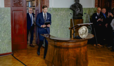 Får eksperthjelp i jakten på Nobel-lekkasjen