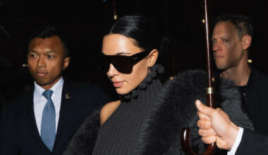 Kim Kardashian om responsen etter Skims-trusene: