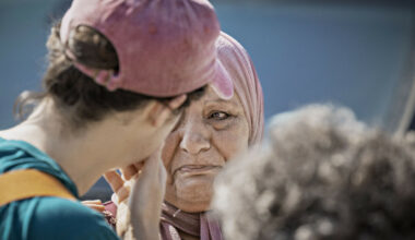 Her blir Jamil og Hiam kastet ut fra olivenlundene sine