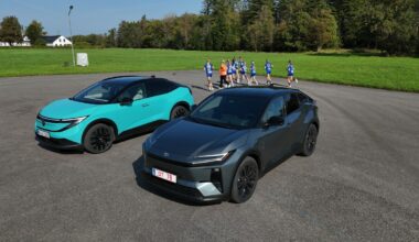 Toyota C-HR vs Nissan Leaf