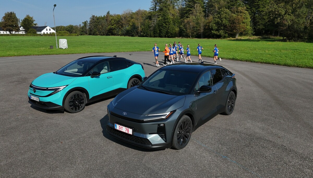 Toyota C-HR vs Nissan Leaf