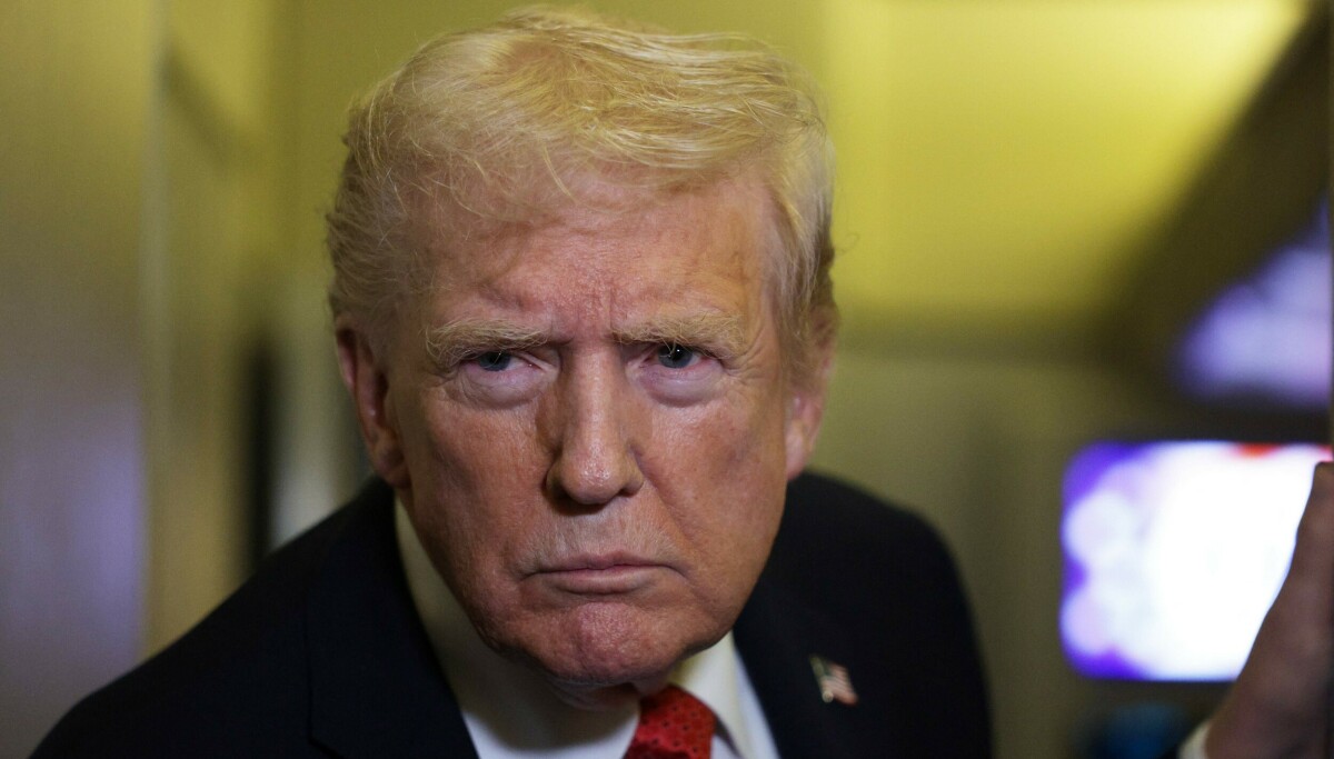 Raser mot demonstrasjoner: - En vits