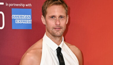 Alexander Skarsgård overrasker på rød løper med dristig antrekk