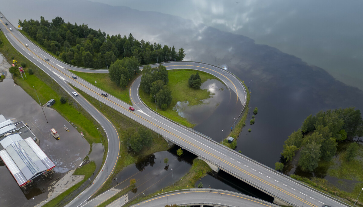 Politiet med bønn før stormen treffer