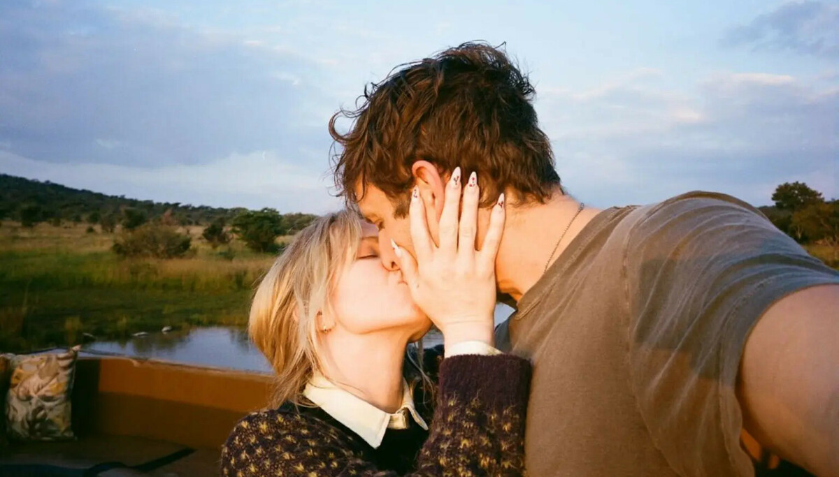 Carly Rae Jepsen har giftet seg