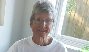 Dattera fortviler: - Døde alene - Dagbladet