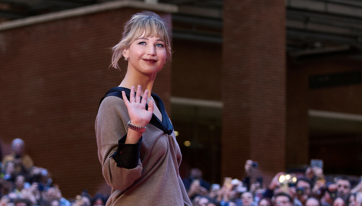 Jennifer Lawrence avslører planer om brystoperasjon