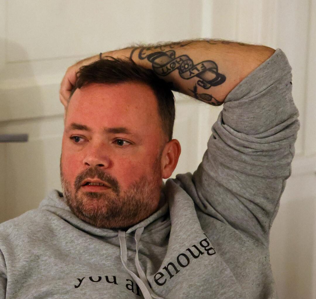 – Jeg vil vite hvorfor familien min døde