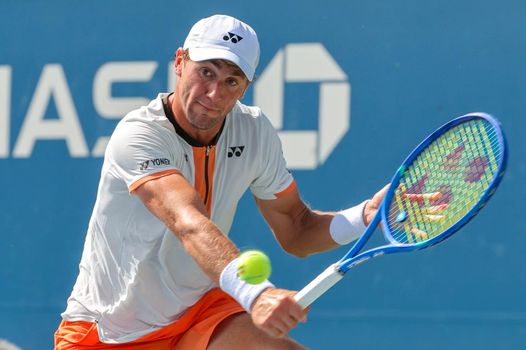 Casper Ruud måtte gi opp i Shanghai – røk ut i andre runde