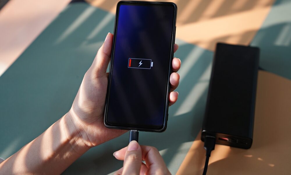 10 raske tips om hva du kan gjøre for å få lenger batteritid på Android