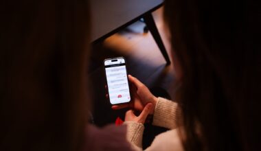 Tise, Nettsvindel | Vilde og Thea ble svindlet for «Karpe World»-billetter på Tise