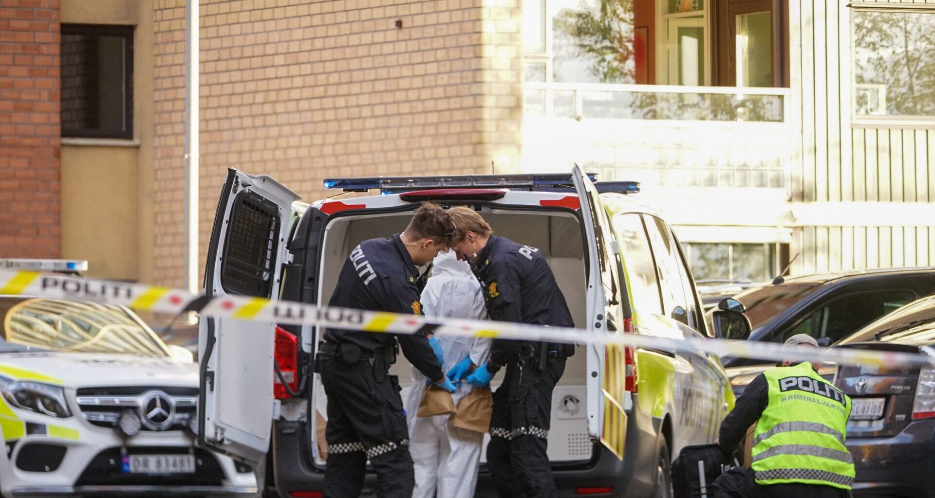 Gamle Oslo, Vold | Et barn og en voksen knivstukket på Enerhaugen