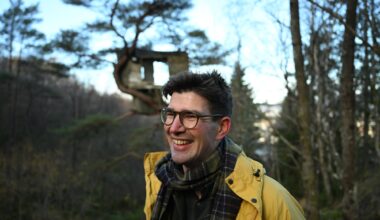 Nyhet, Bergen | Erlend bygget trehytten: – Fordi det var gøy