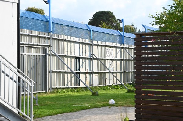 Justiskomiteen besøker ungdomsfengselet på Bjørgvin.