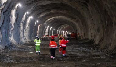 Sotrasambandet, Drotningsviktunnelen | Her sprenges første åpning i Drotningsviktunnelen