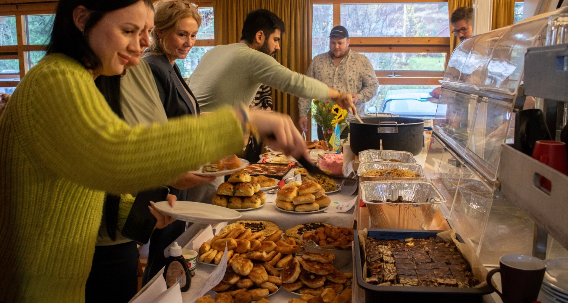 Kultur, Mosjøen | Samlet seg for et festmåltid: – Alle er en del av den samme kloden