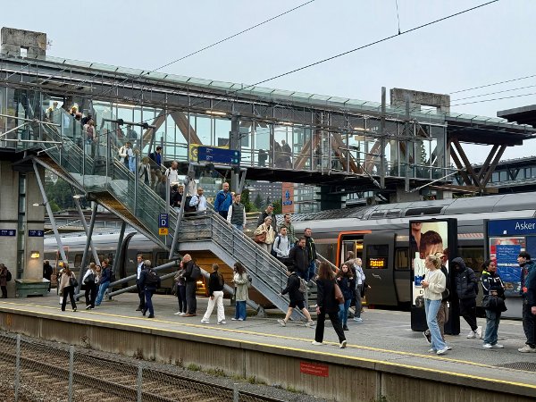 Tog fra Asker stasjon.