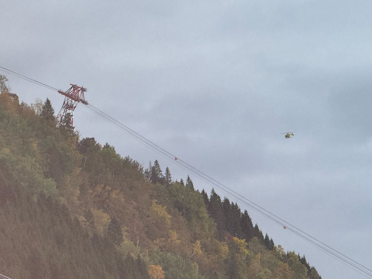 Nyheter, Voss | Mann sendt til sykehuset etter paraglider-ulykke på Voss