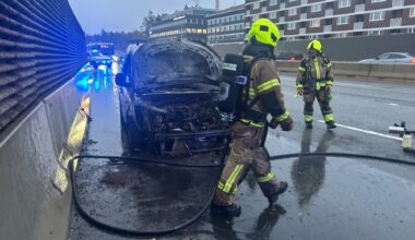 Ulykker og hendelser, Brann | Hørte ulyd – like etter sto bilen i brann