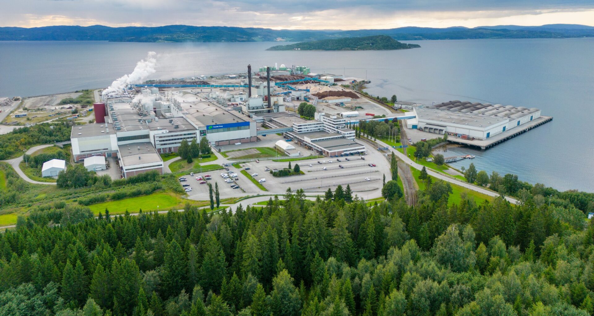 Næringsliv, Norske Skog | Norske Skog skal kutte opptil 200 årsverk