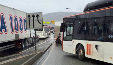 Trafikk, Nyheter | Lastebil har veltet i Nygårdstunnelen: – Fører skadet