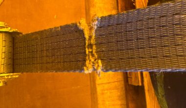 Trafikk, Svinesund | Fraktet 22.000 kilo på dårlige bremser og tynnslitte stropper