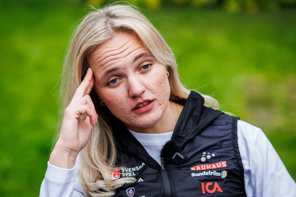 Langrennsløper Linn Svahn. 