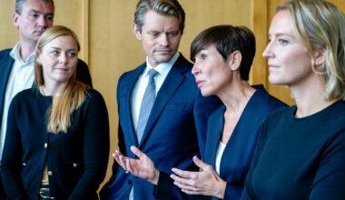 Politikk, Høyre | Sture Pedersen (H) ber Ine Eriksen Søreide svare om hun vil bli Høyre-leder: – Må gå an å klarere