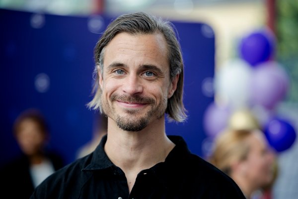 Bergen, Norway 20250820. 
Viggo Venn var til stede under TV 2s presentasjonen av høstens tv-programmer i Grieghallen.
Foto: Paul S. Amundsen / NTB