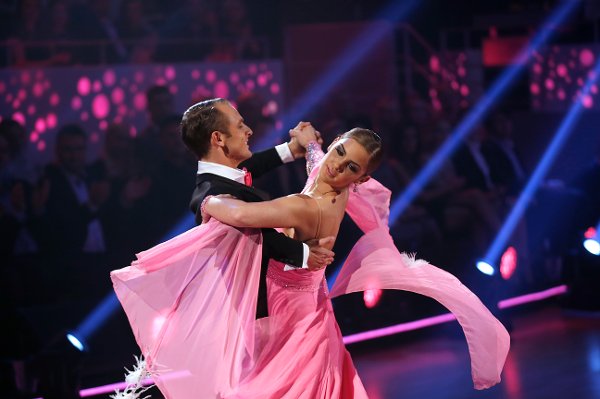 Oslo  20151114.
Skal vi danse 2015 Finale.
Artist Adelén Rusillo Steen (19) og hennes dansepartner Benjamin Jayakoddy.
Foto: Vidar Ruud / NTB
