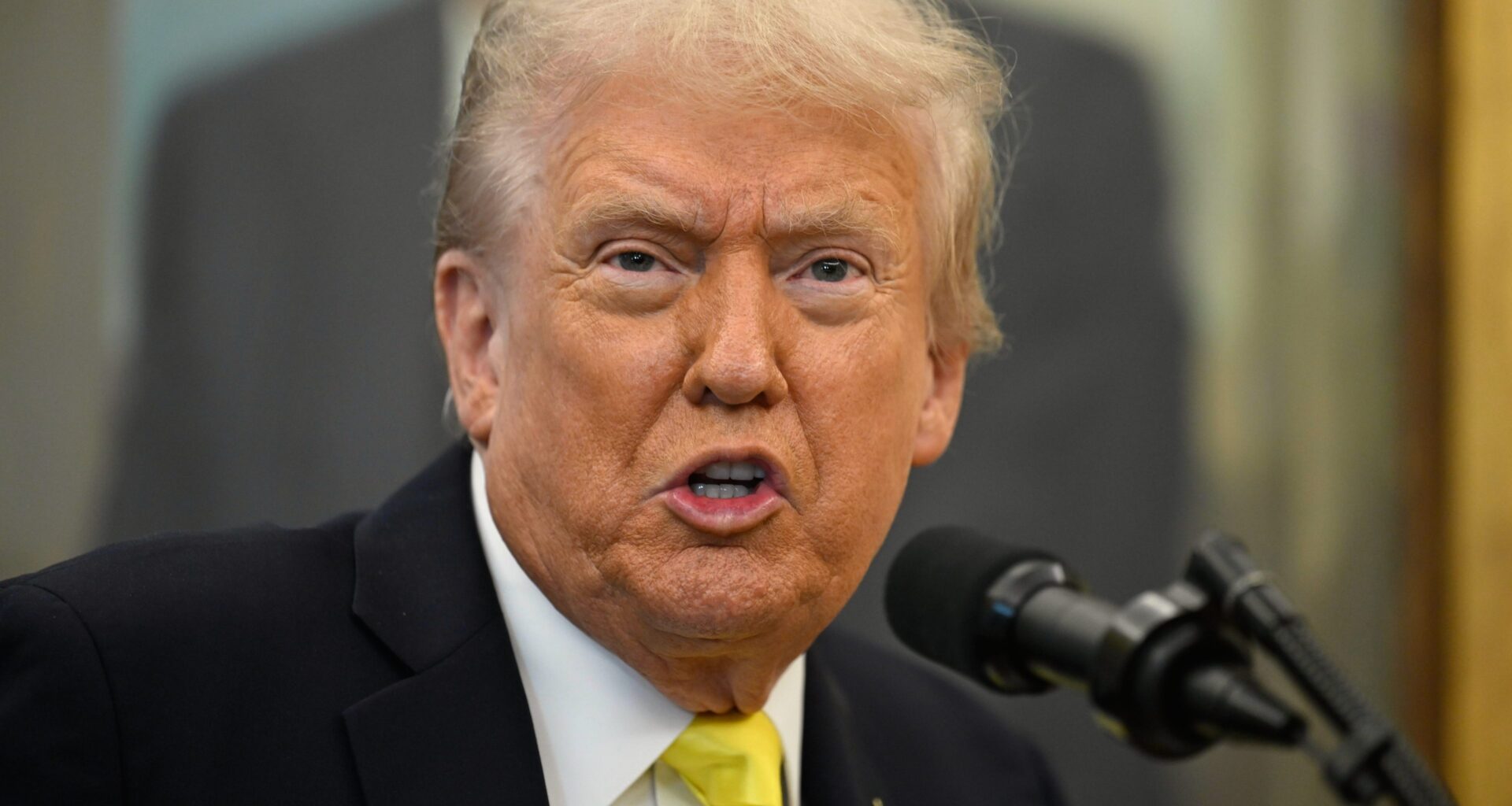 Trump krever 230 millioner dollar fra Justisdepartementet