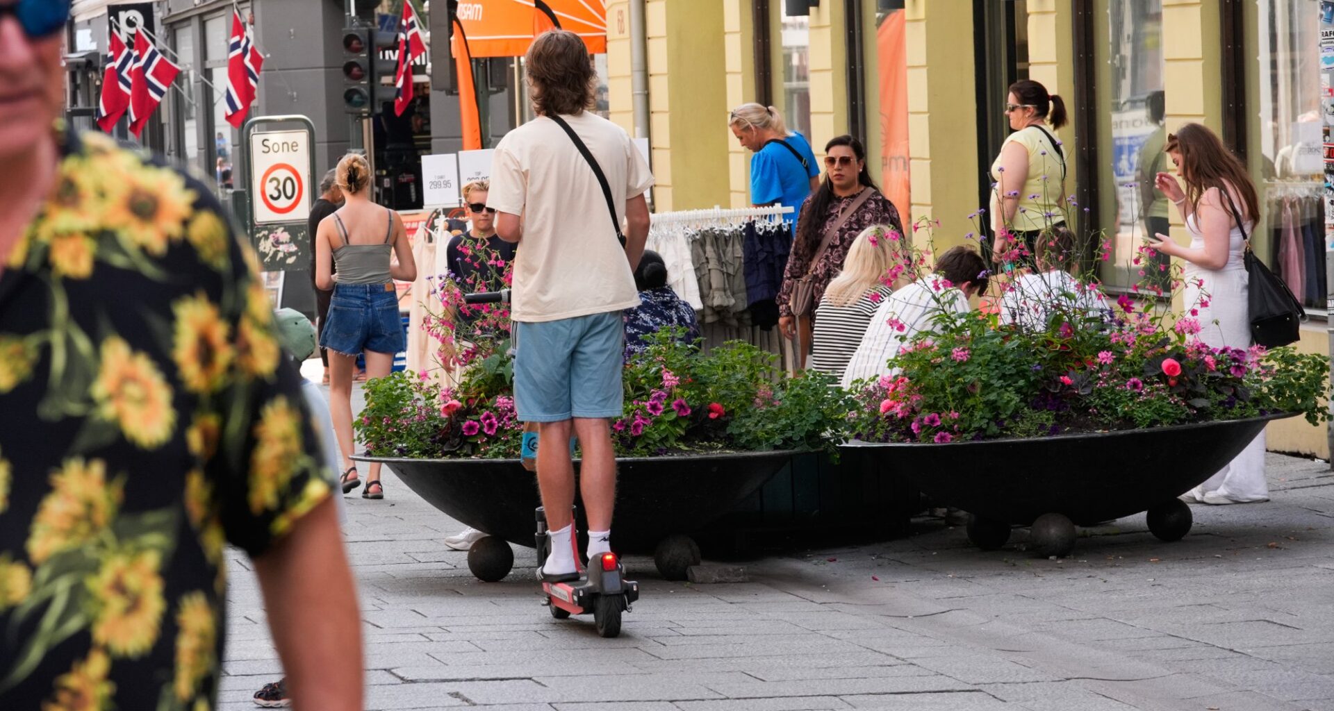 Oslo Høyre, Politikk | Oslo Høyre vil forby sykler og sparkesykler på fortauet i sentrum