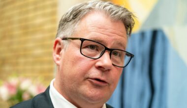 Per Willy Amundsen, Frp | Tilbake i varmen