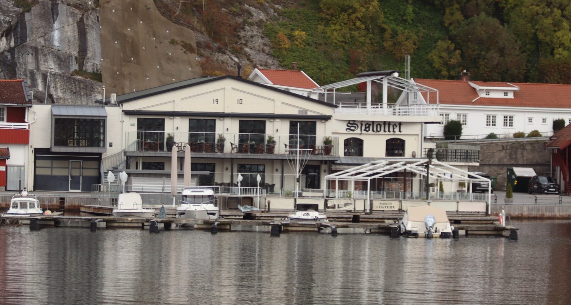 Lokale nyheter, Sjøloftet | Populær restaurant fikk ikke smil etter tilsyn