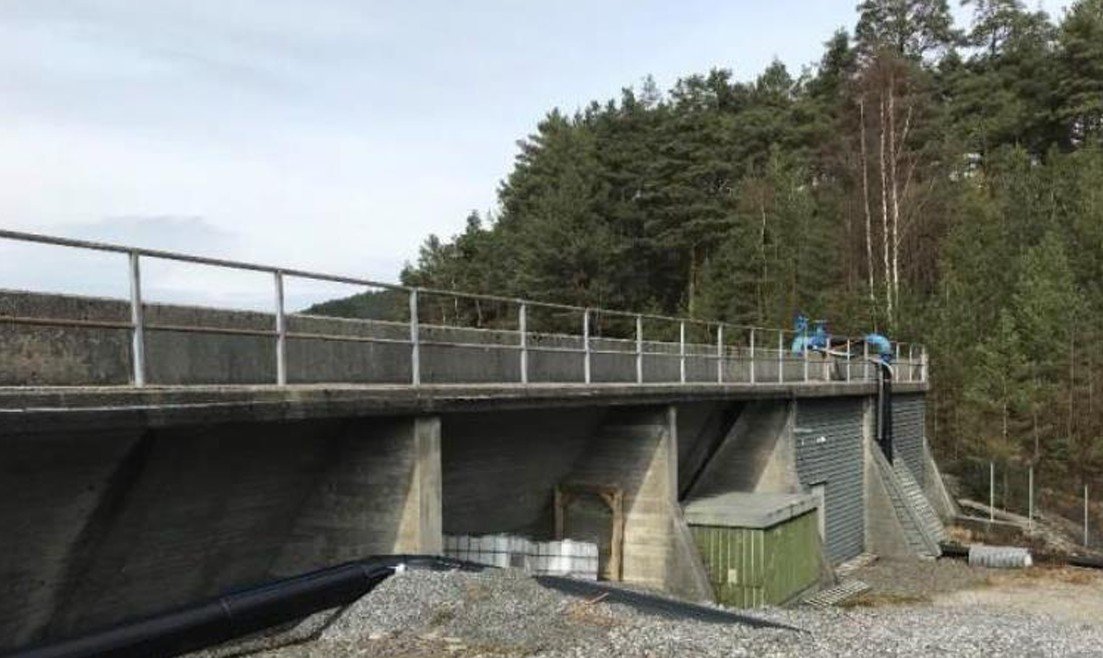 Vannbrudd, Askøy | Stort vannbrudd utenfor Bergen